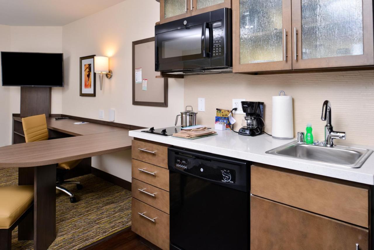 Candlewood Suites - Lodi By Ihg Exterior photo